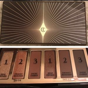Charlotte Tilbury eyeshadow palette